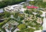 Terra Botanica ouvre en 2021 un 5èmeunivers de 7000m2, une grande nouveauté ludo-pédagogique : " Les Mystères de la Forêt "