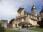 Des Monast&egrave;res Les Amis - Une abbaye pr&eacute;montr&eacute;e : Saint-Martin de Mondaye - AMIS ...