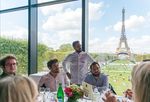 PROGRAMME HOSPITALITÉ - OFFREZ UNE SOIRÉE D' EXCEPTION SIGNÉE PAR LES PLUS GRANDS CHEFS , EN FACE DE L A TOUR EIFFEL - Taste of Paris