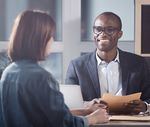 RECRUTER DISCRIMIN R E - sans