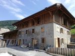 EXCEPTIONNEL - APPARTEMENT DUPLEX NEUF AU SEIN D'UNE AUTHENTIQUE FERME SAVOYARDE TRADITIONNELLE DU 18ÈME SIÈCLE, AU COEUR DU QUARTIER HISTORIQUE ...