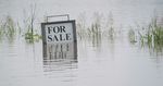 NAGER SUR PLACE : LES EFFETS DES INONDATIONS CATASTROPHIQUES SUR LE MARCH&Eacute; DE L'HABITATION DU CANADA - Centre Intact d'adaptation au climat