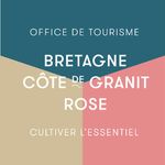 L'aventure commence sur les sentiers de randonnée en Bretagne Côte de Granit Rose