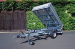 Hochlader und Kipper Remorques-plateau et bennes Highriders and tippers - Fahrzeugbau AG - Miet-Lift Reinle AG